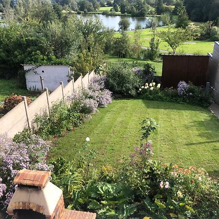 La Maison Du Lac Saint-Hilaire-du-Harcouët Eksteriør bilde