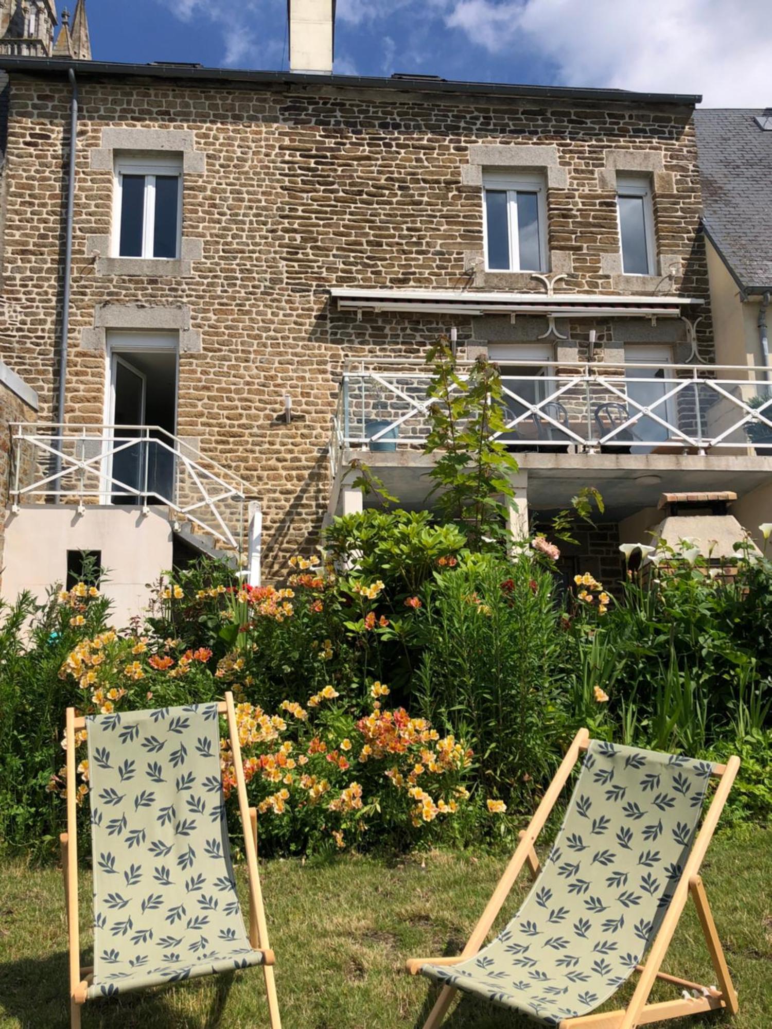 La Maison Du Lac Saint-Hilaire-du-Harcouët Eksteriør bilde